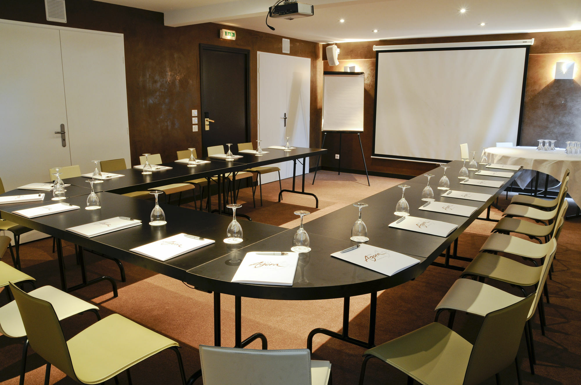 Urban & - Bw Signature Collection Hotel
